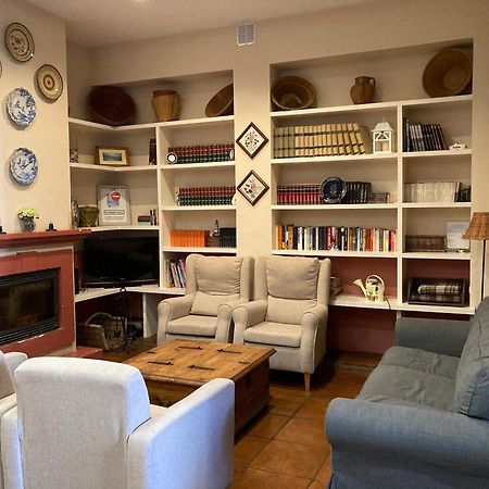 Casa Rural Valdevilano La Roca de la Sierra Екстериор снимка
