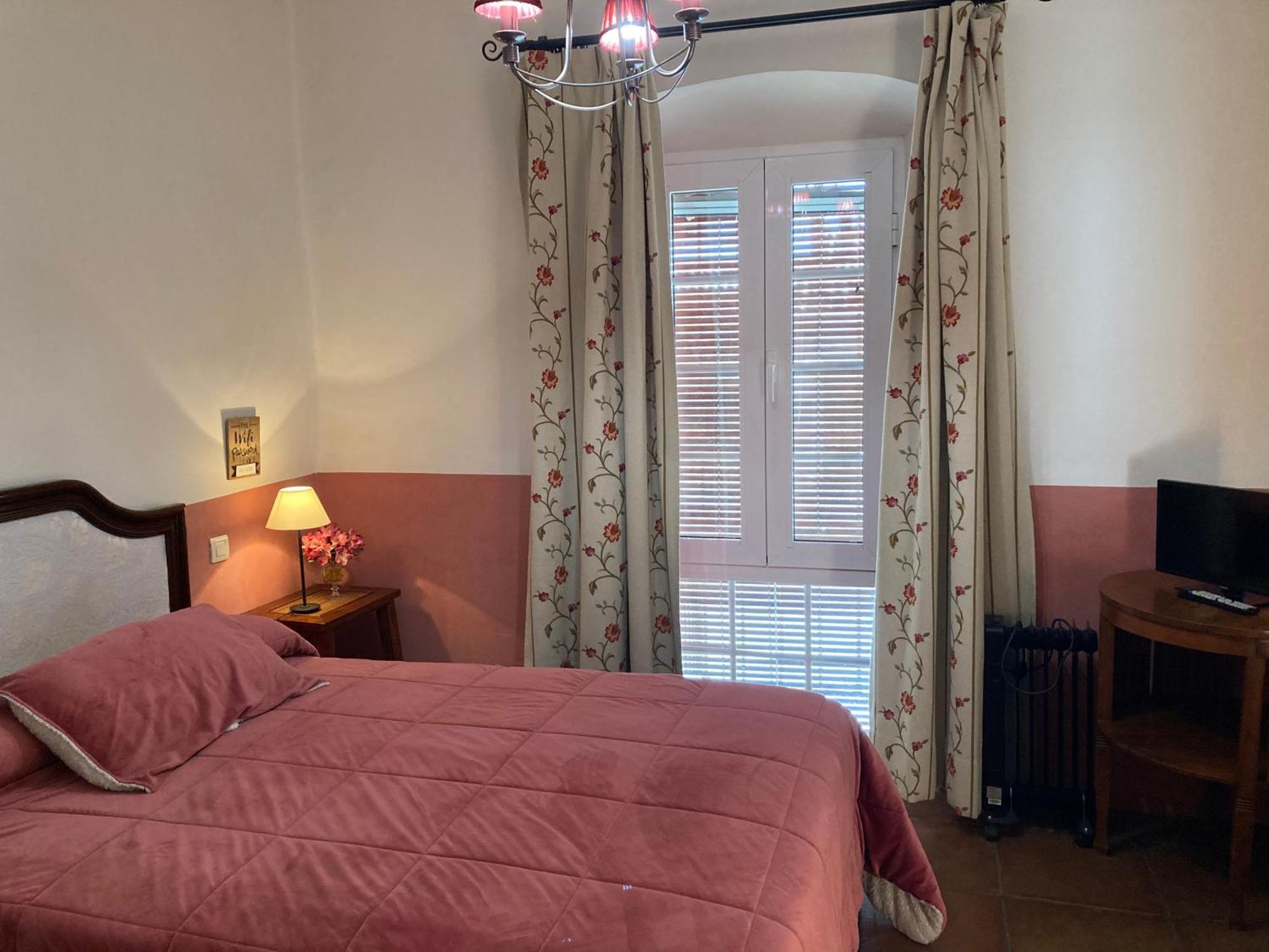 Casa Rural Valdevilano La Roca de la Sierra Екстериор снимка